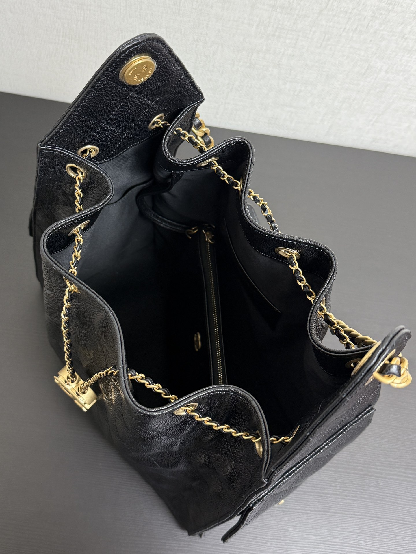 CHANEL 25 Medium Handbag