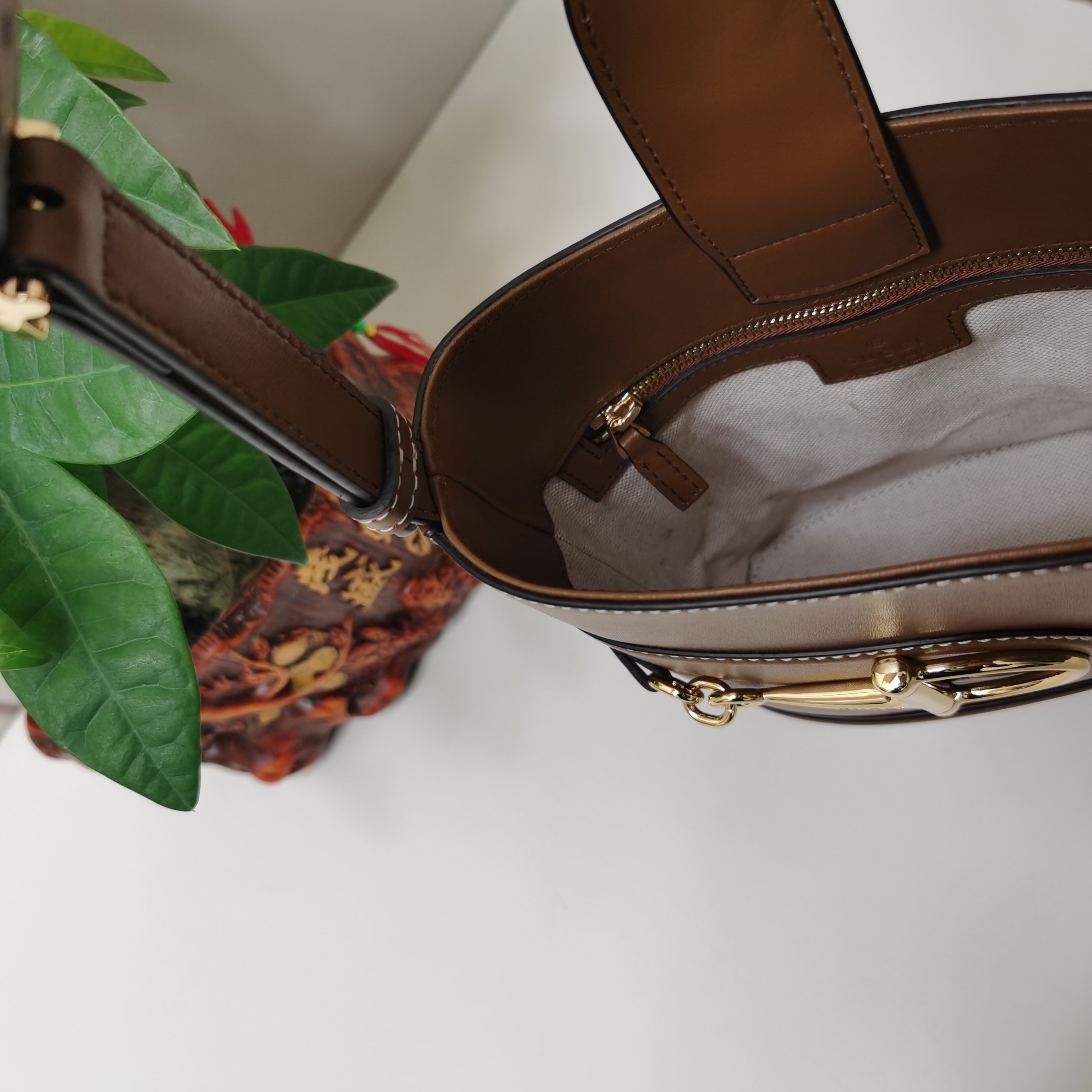 Gucci 73 small bucket bag