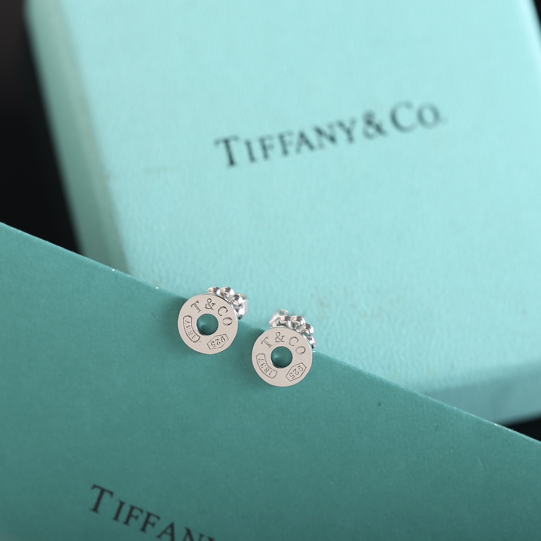 Tiffany Round Stud Earrings