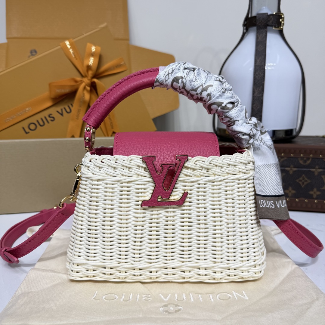 LV M26005 Capucines Mini