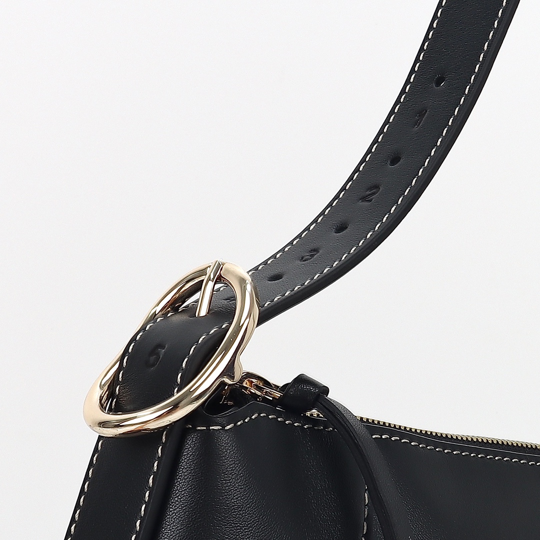 Gucci Leather gg emblem structured shoulder bag