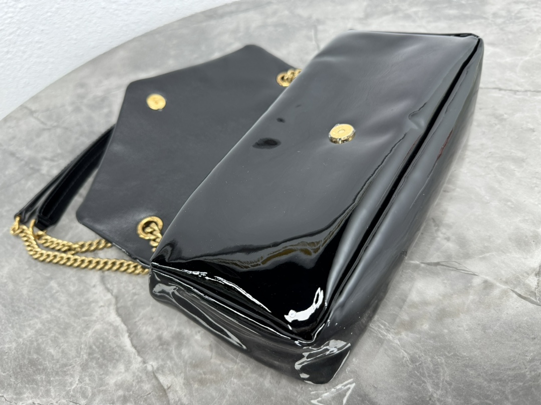 Calypso small in patent leather