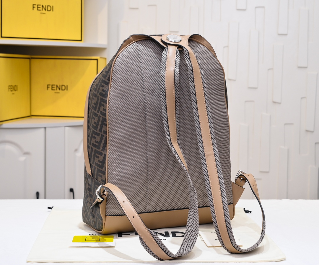 FENDI-Backpack