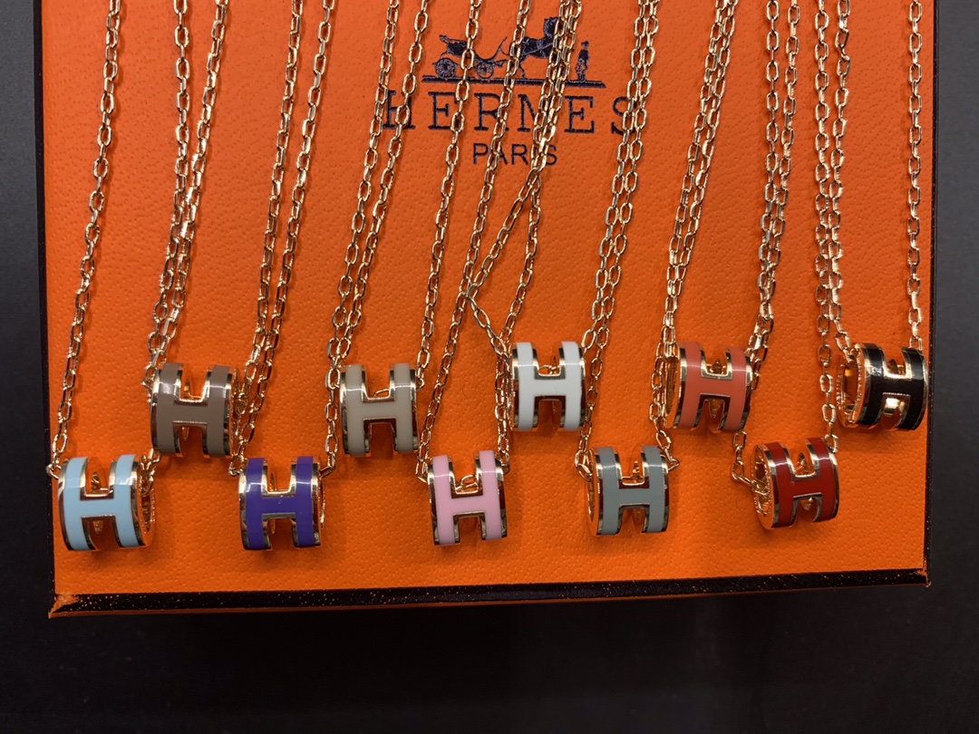 Hermès Mini Enamel H Necklace