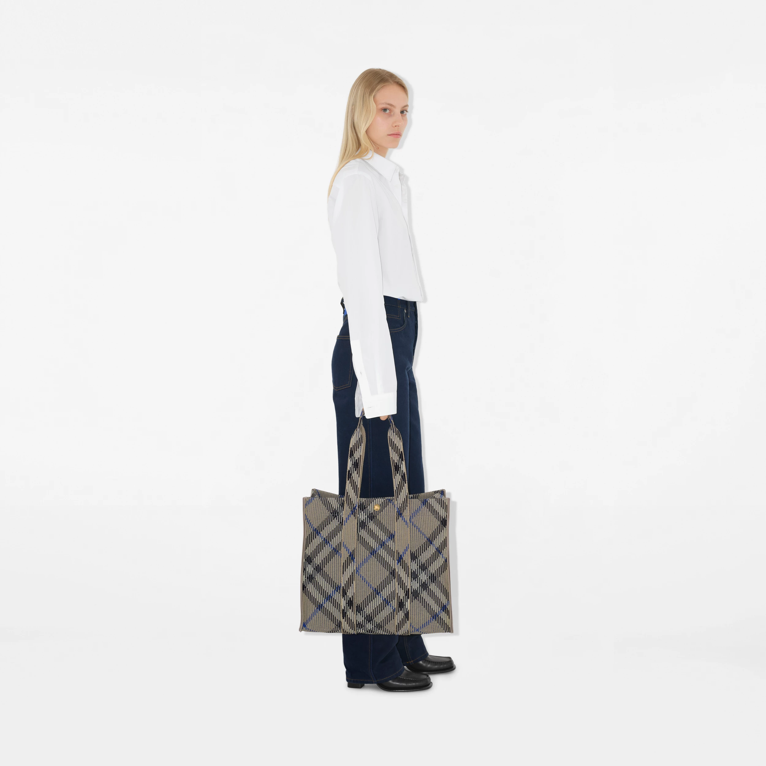 Medium Check Knitted TotePrice