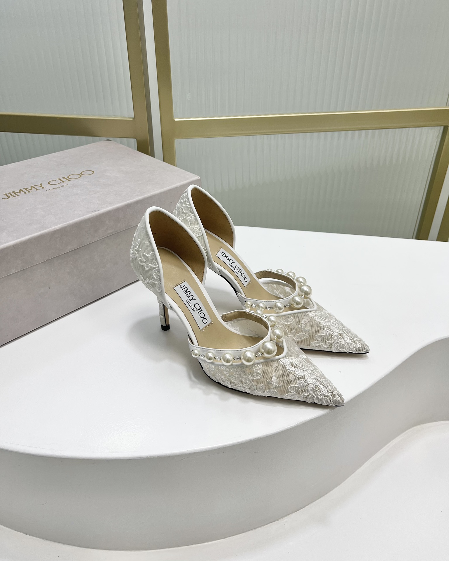 Jimmy choo new pointed toe lace shoes-white