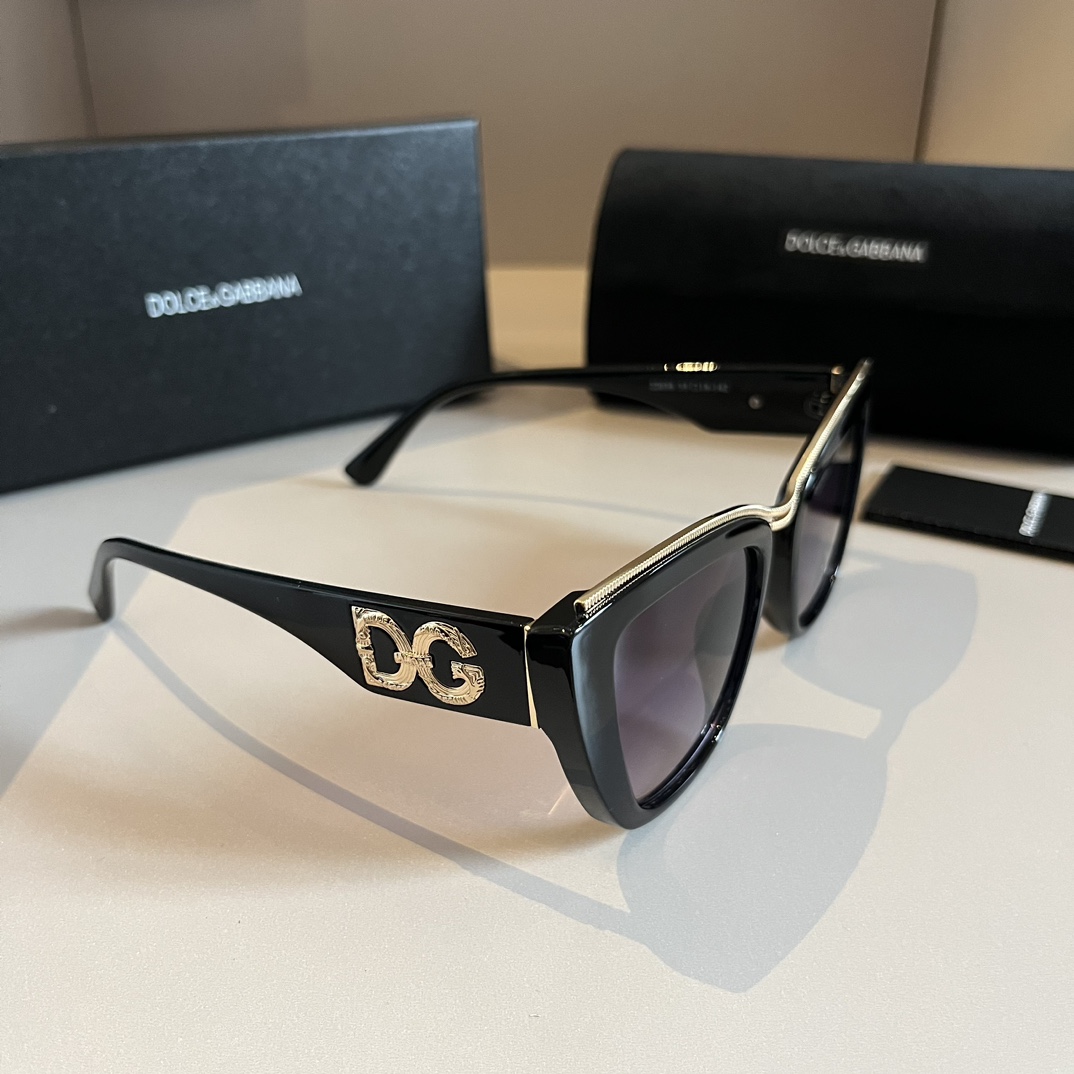 DOLCE & GABBANA Sunglasses