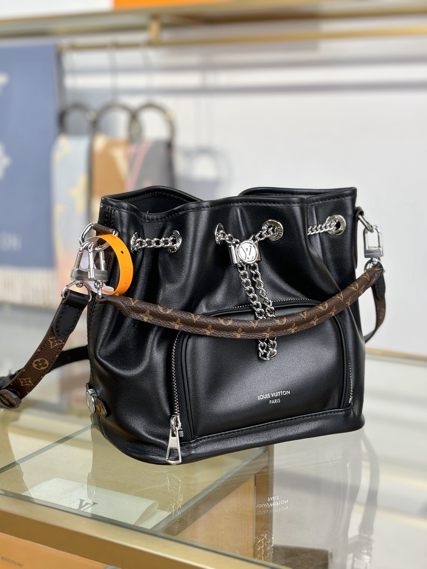 LV M14377 No Way Vibe