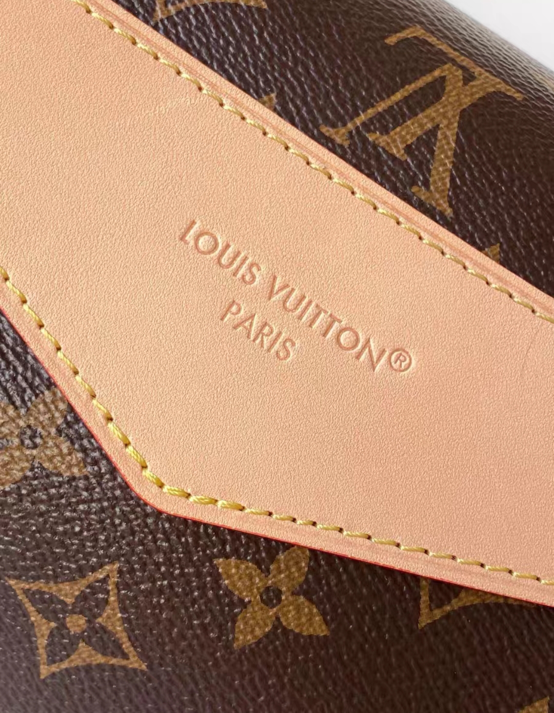 LOUIS VUITTON M26040 Odyssee MM