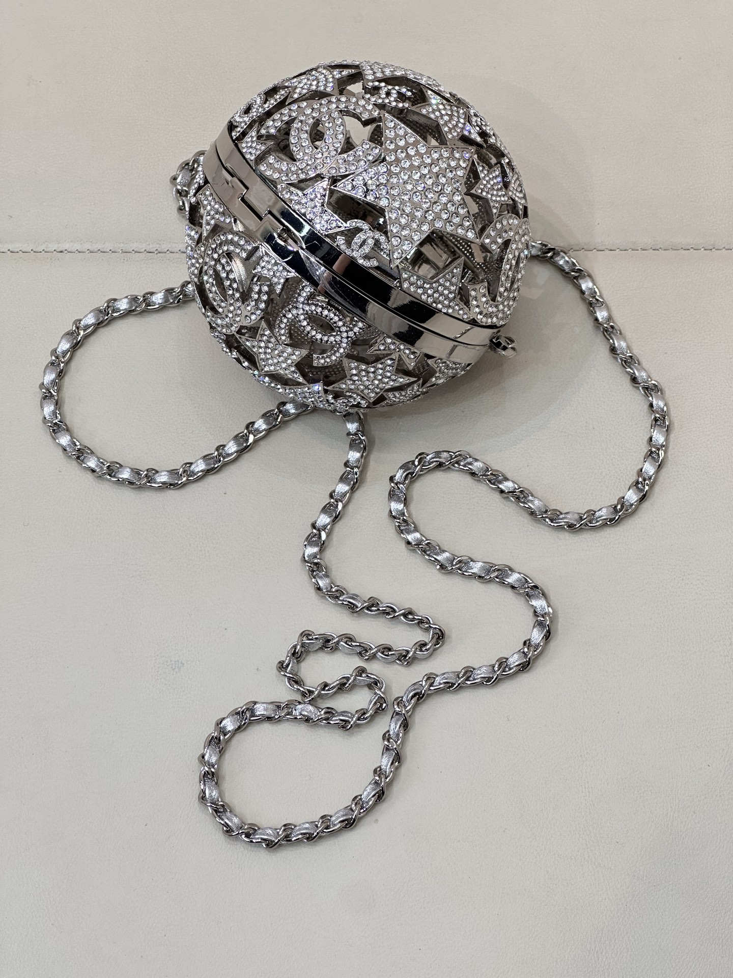 Chanel Métiers d’art Sphere Minaudiere Gold-Tone Metal & Strass Golden & Crystal