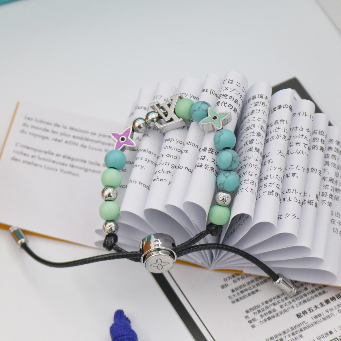 Louis Vuitton Beads Blue jewel round beads