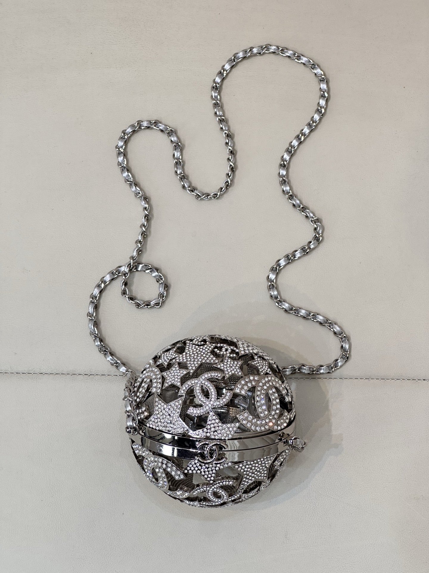 Chanel Métiers d’art Sphere Minaudiere Gold-Tone Metal & Strass Golden & Crystal