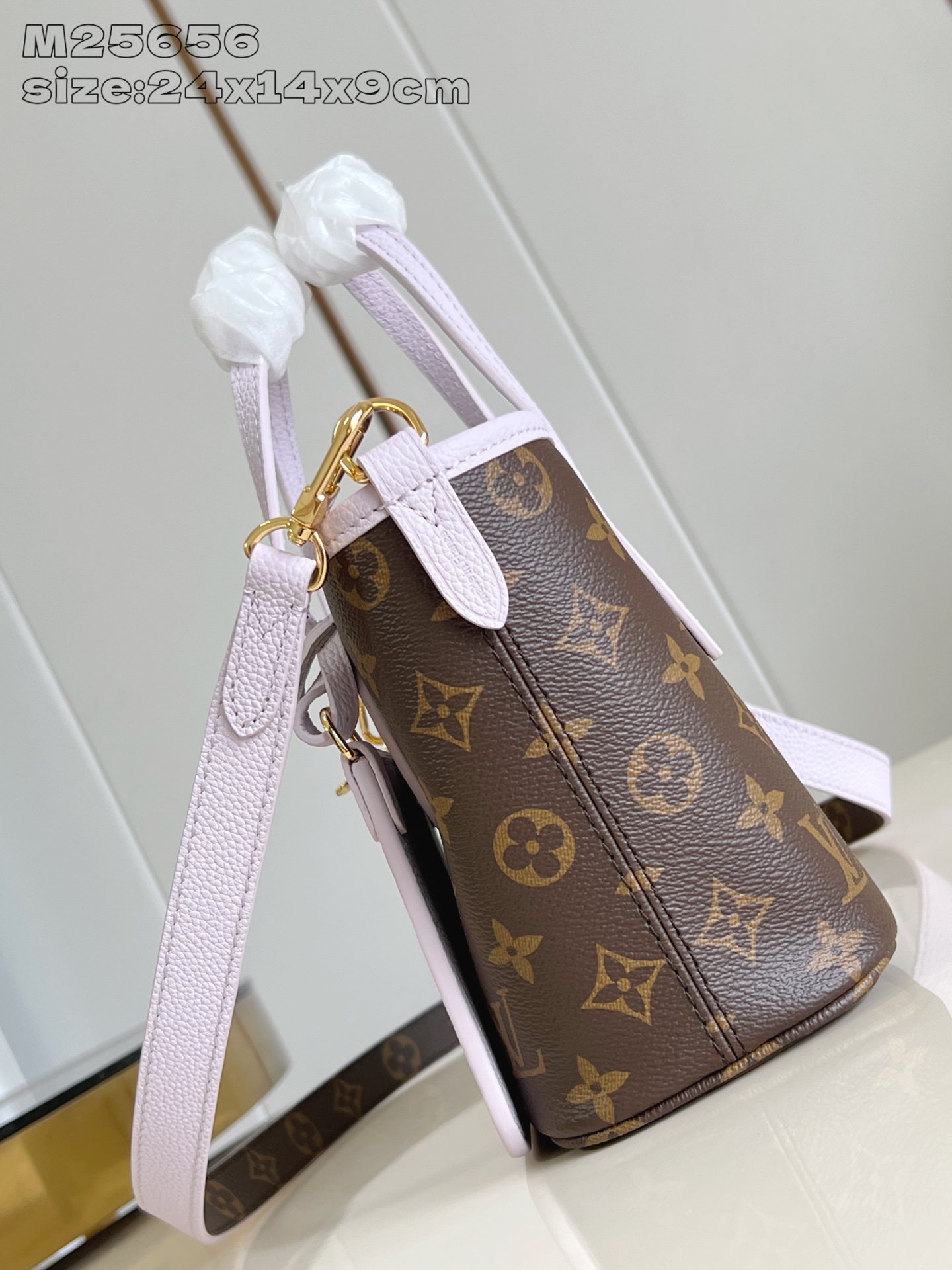 LV M25656 Neverfull Bandoulière Inside Out BB