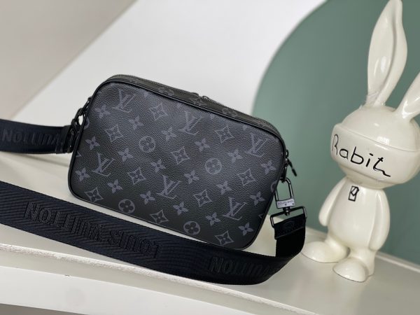 Louis Vuitton M46955 Alpha Messenger Monogram Eclipse