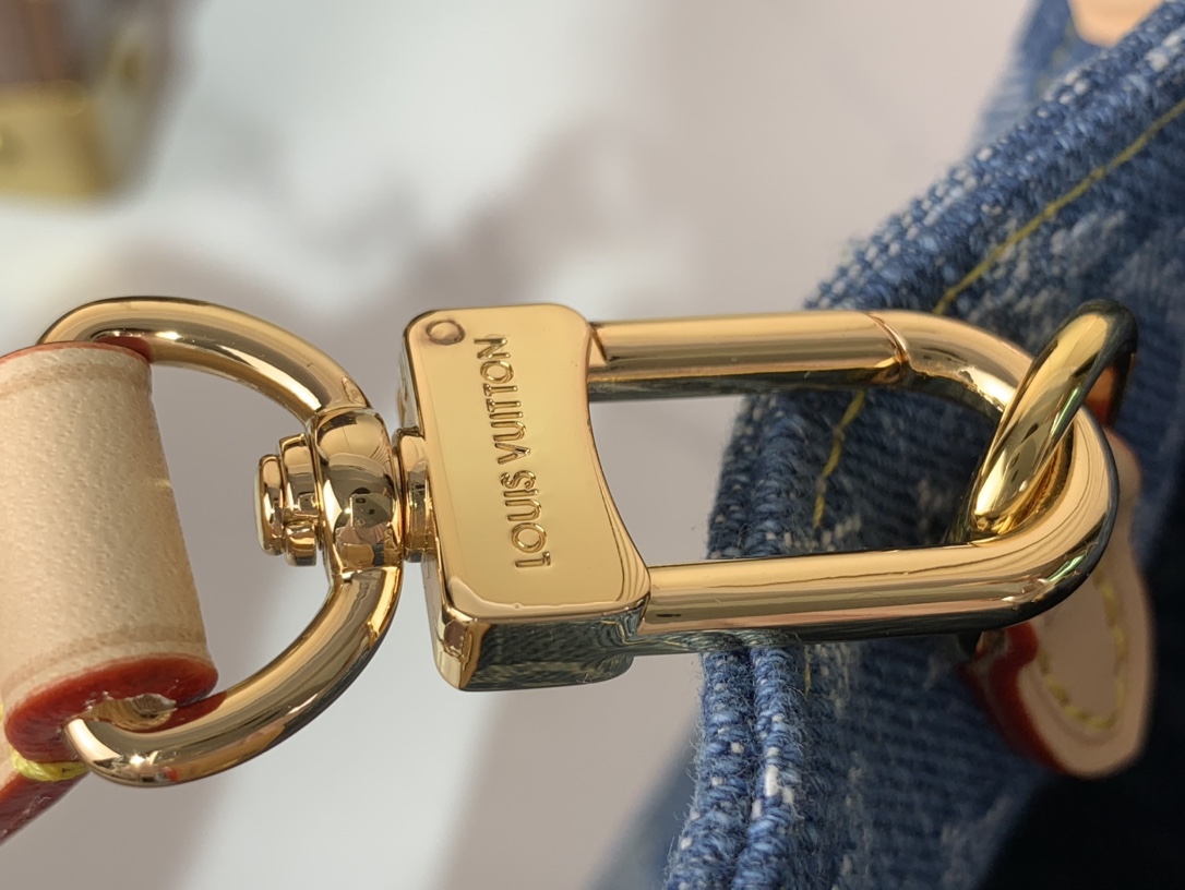 LV M14633 Resort OnTheGo PM