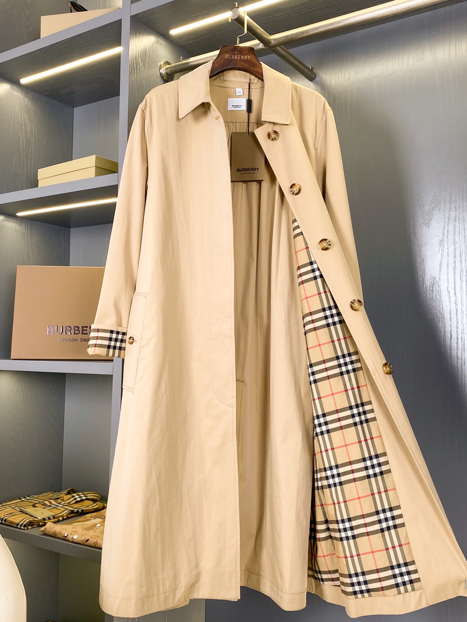 BurBerry Loose lightweight coat