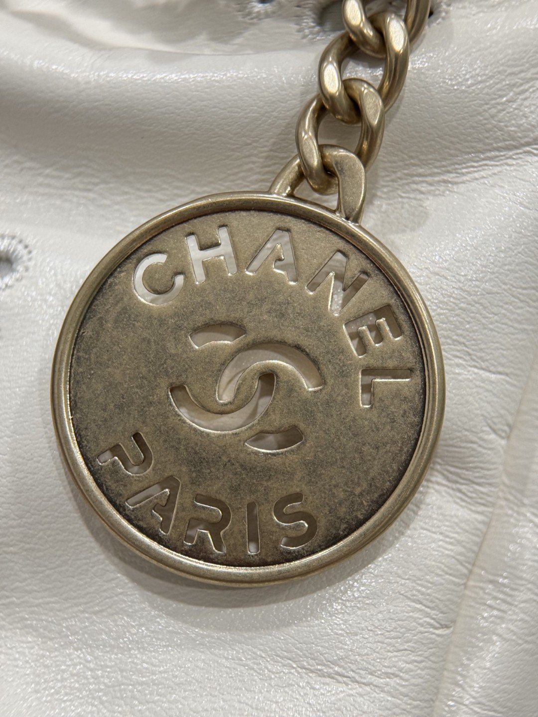 Chanel 25P White Mini Coco Handle
