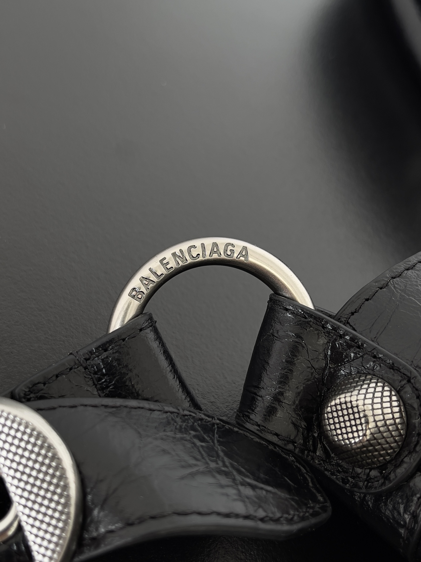 BALENCIAGA Neo Cargo XL Tote Bag - Black