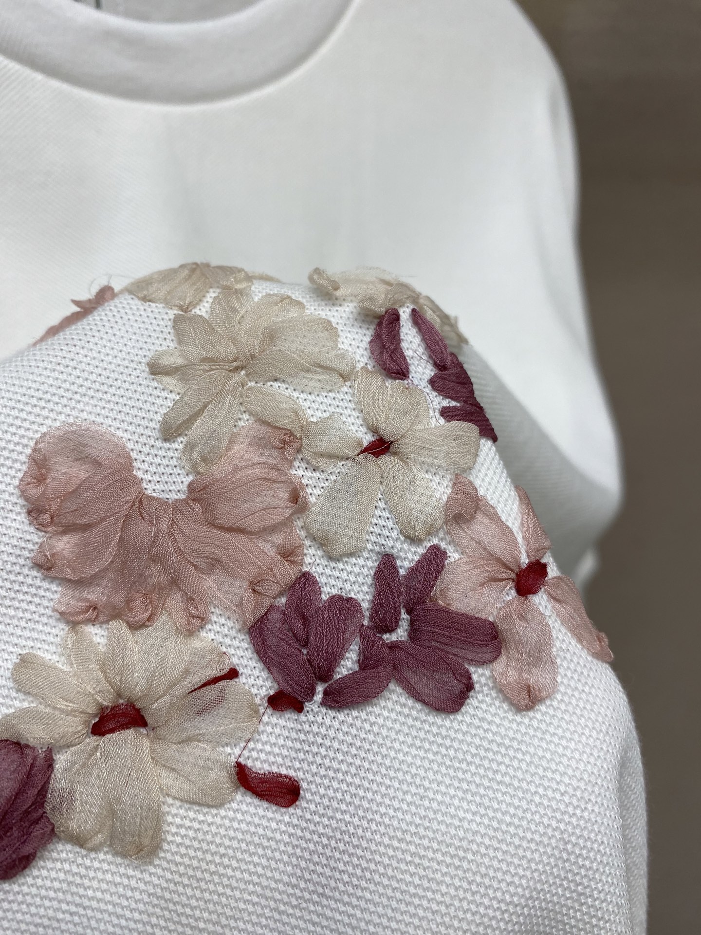 LV 1AIMKG Embroidered T-Shirt