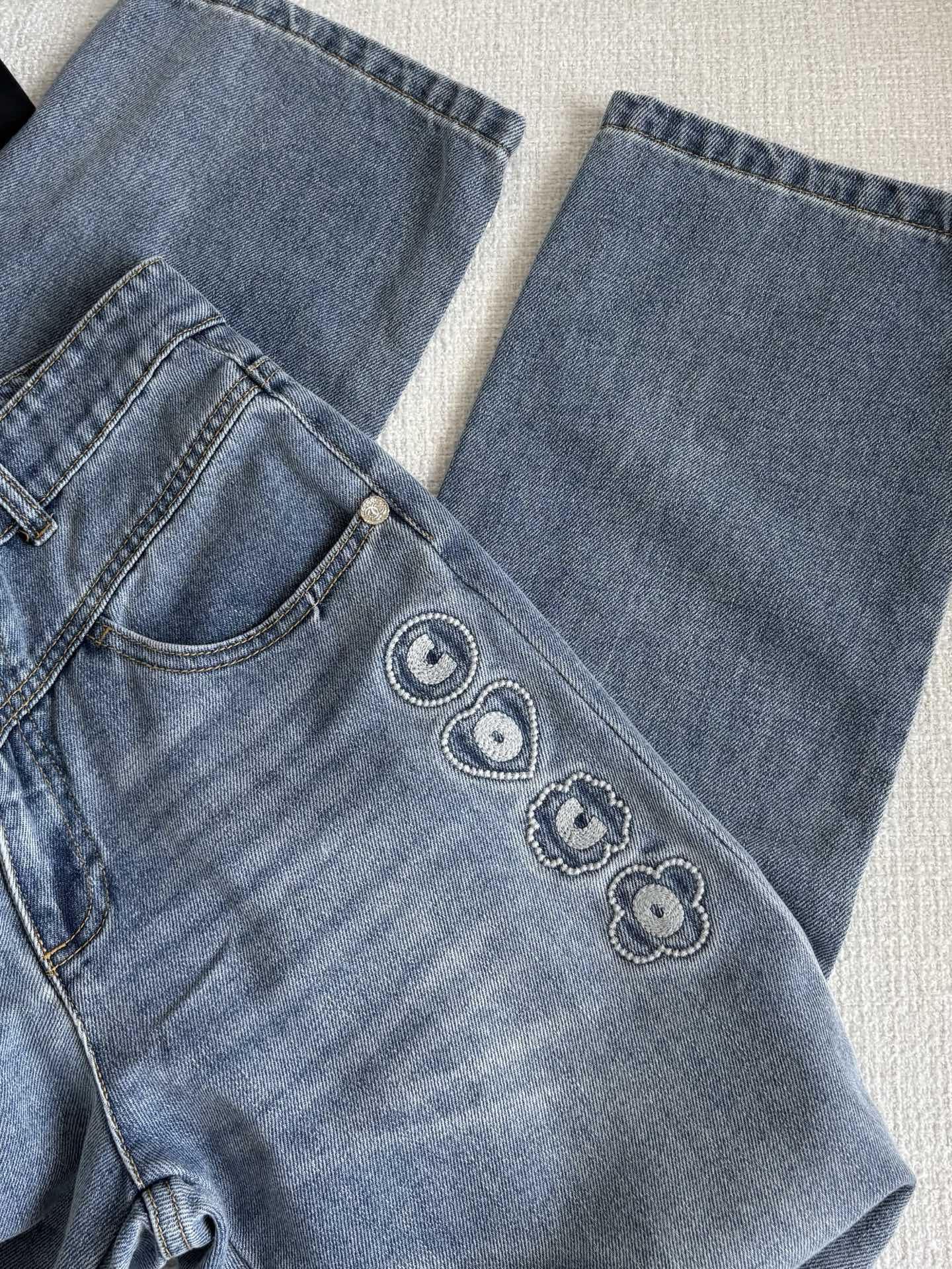 Chane Jeans Embroidered Denim Blue