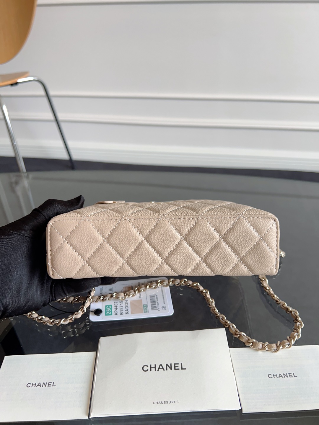 CHANEL=Long Vanity with chain