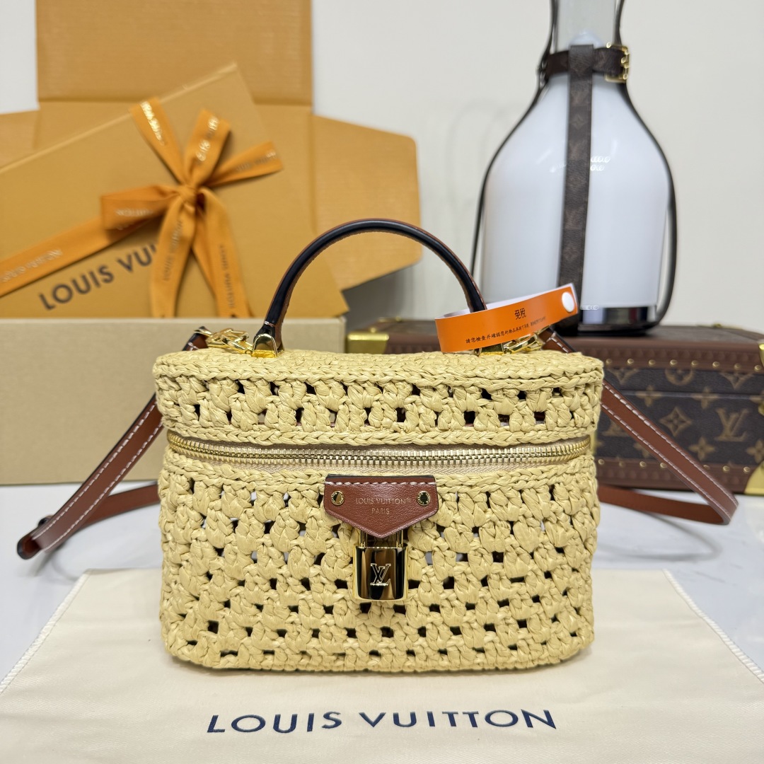 Louis Vuitton M14303 Vanity Chain Pouch