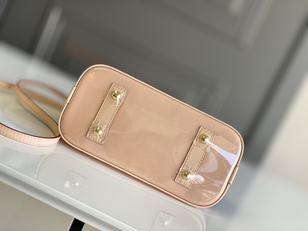 Louis Vuitton Alma BB M53152