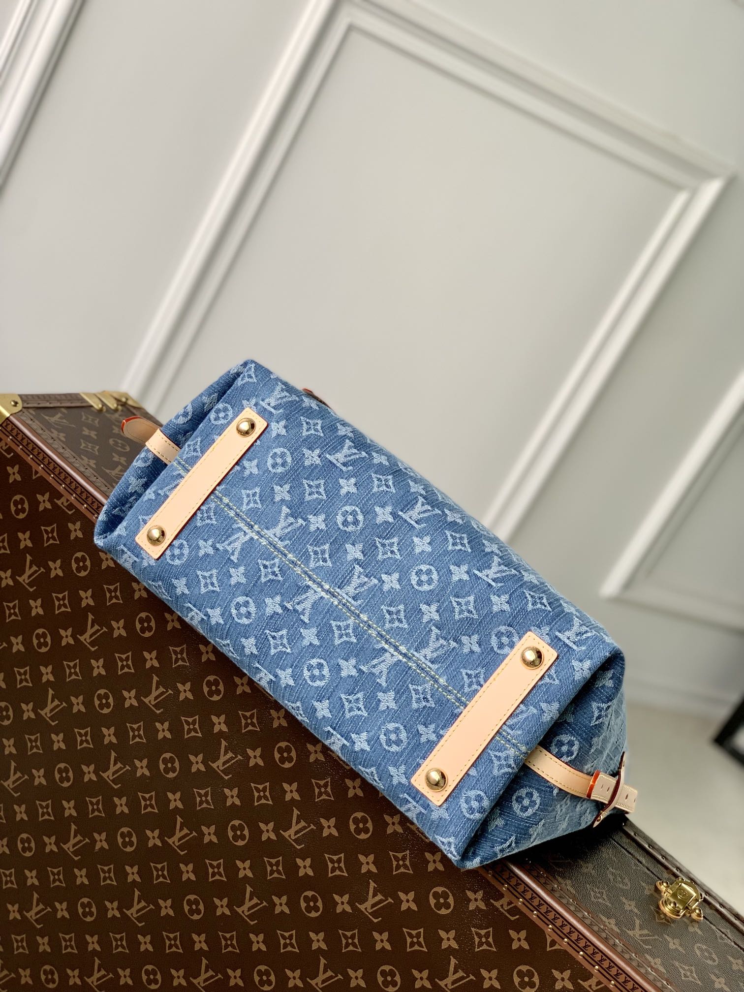 Louis Vuitton M46855 CarryAll MM Denim Blue