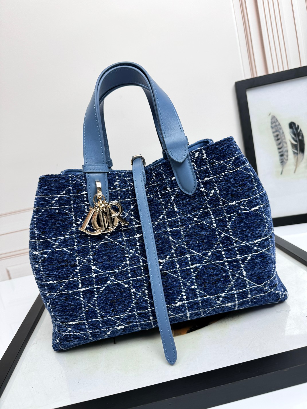 𝐃𝐢𝐨𝐫-𝐓𝐨𝐮𝐣𝐨𝐮𝐫𝐬