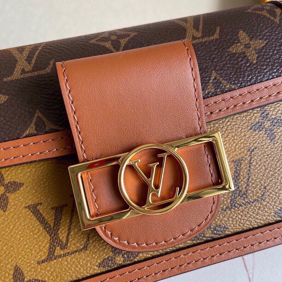 Louis Vuitton M68746 Dauphine Chain Wallet