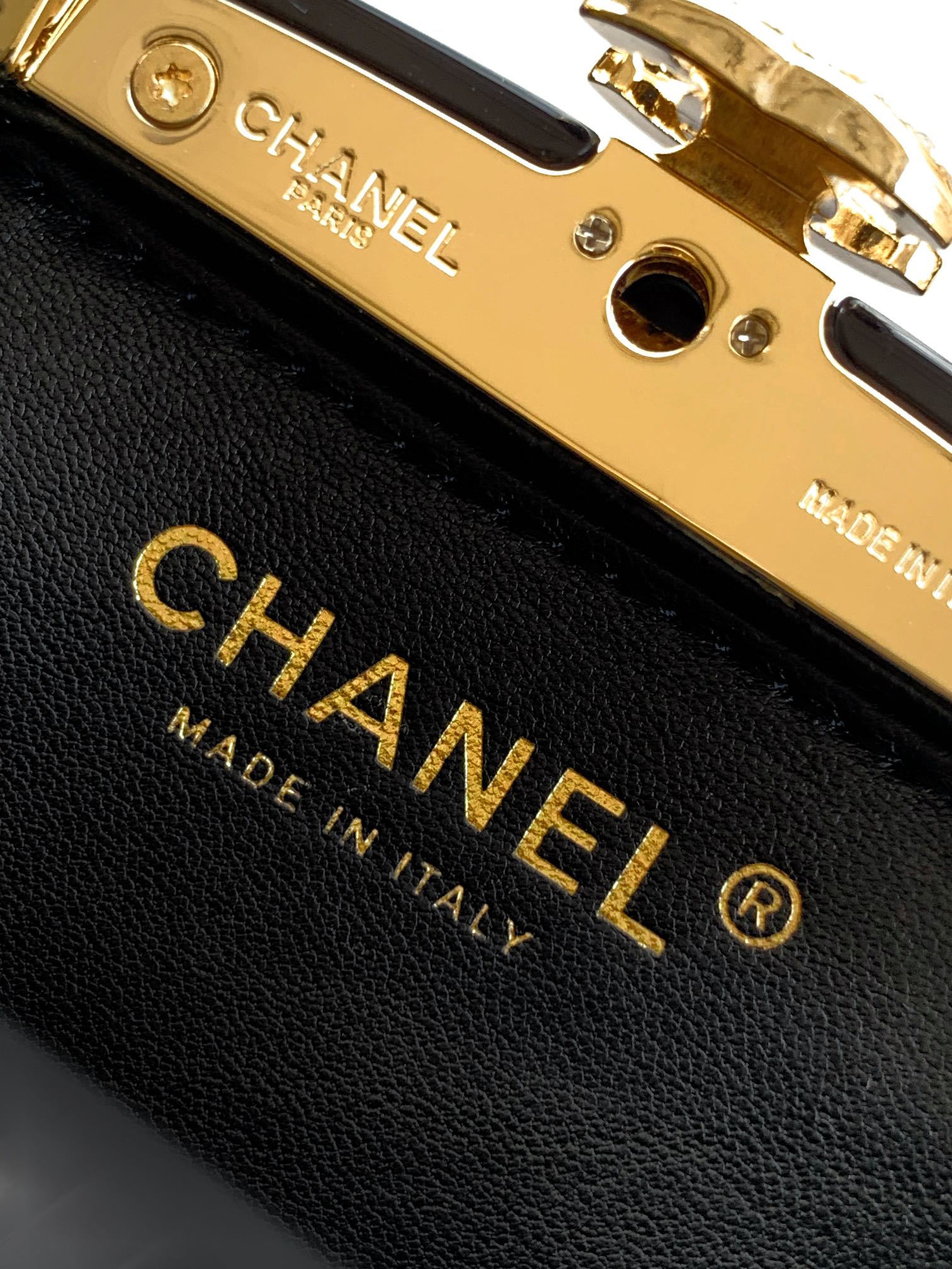 CHANEL Makeup Palette Minaudiere