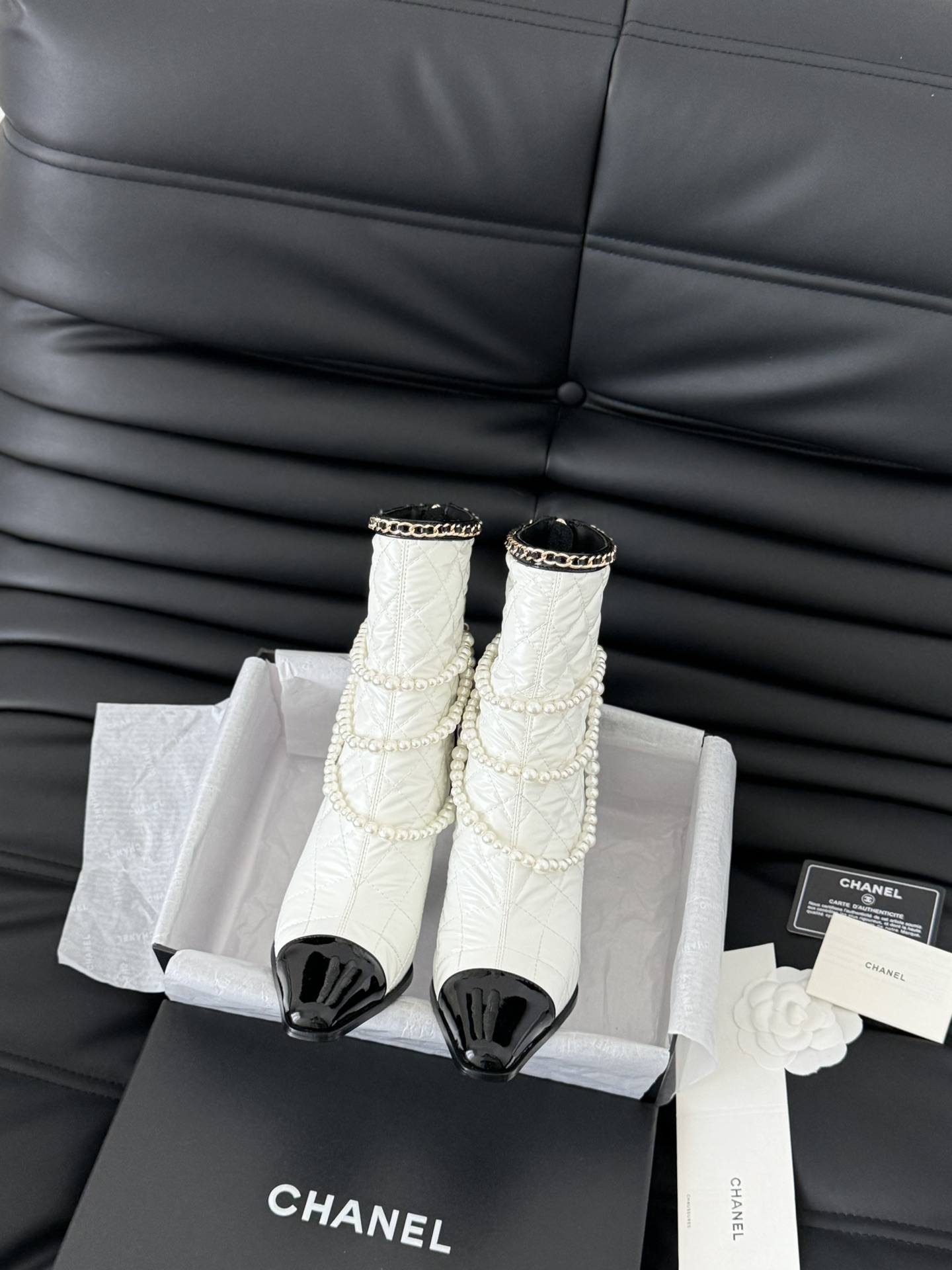 Chane* new autumn/winter boots-white