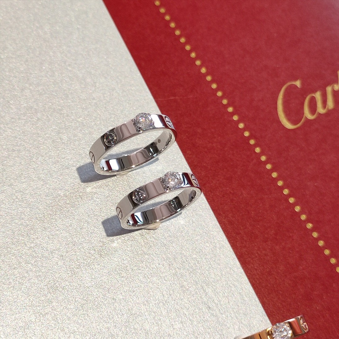 Cartier Classic LOVE Screw Ring – Raised Diamond