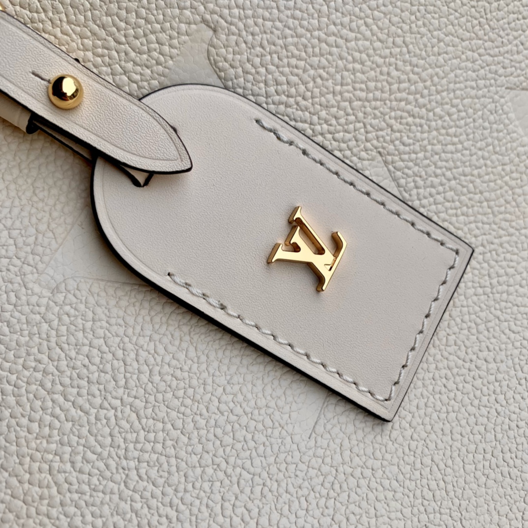Louis Vuitton M46293 CarryAll PM Crème Beige