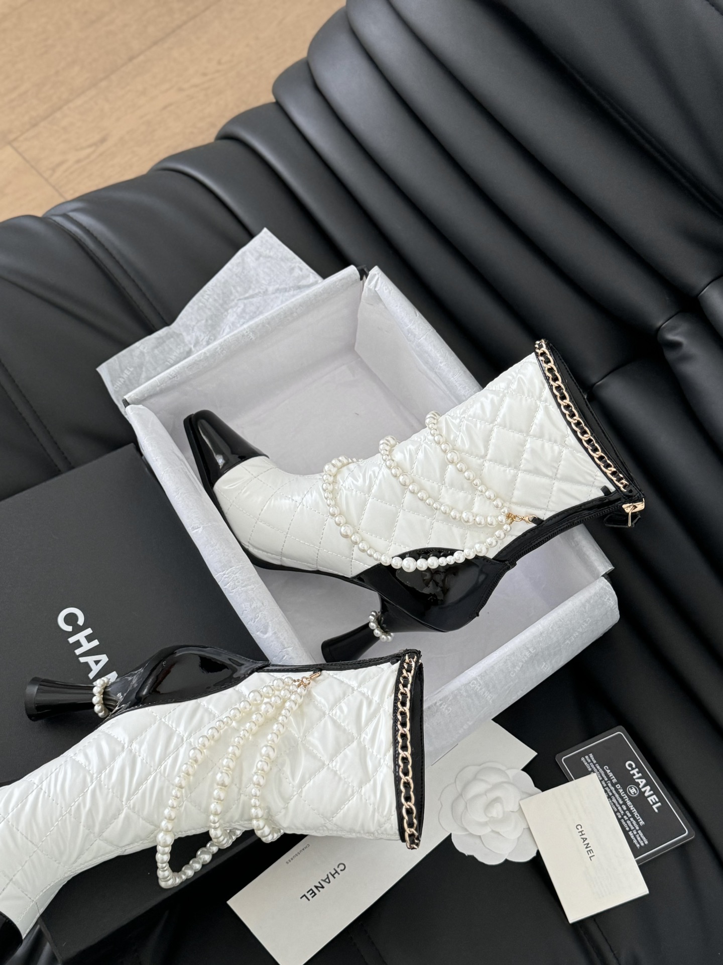 Chane* new autumn/winter boots-white