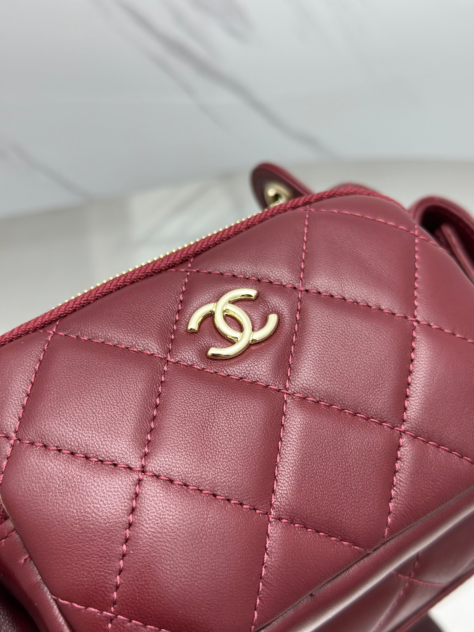 24K camera bag small date red