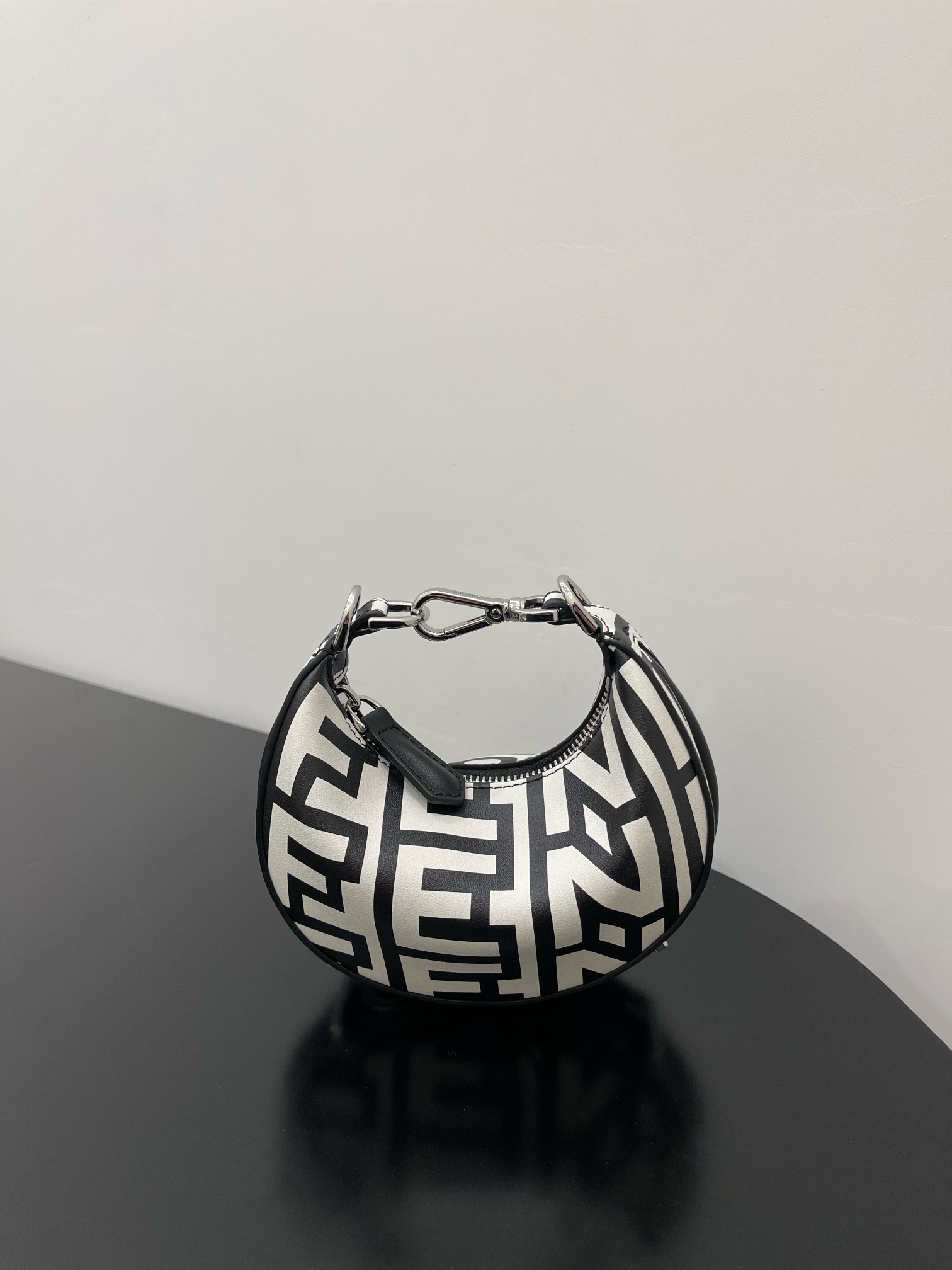 FENDI-Nano Fendigraphy Moon Bag