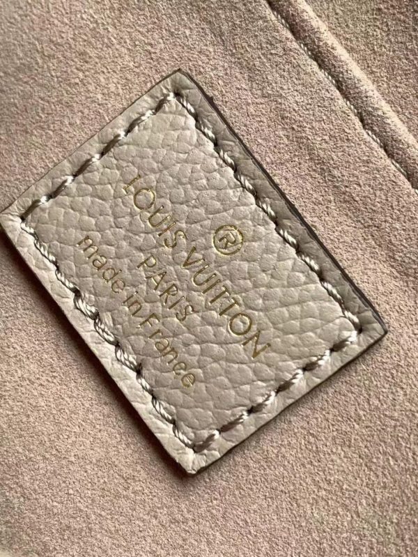 Louis Vuitton M46041 Madeleine MM Dove Gray