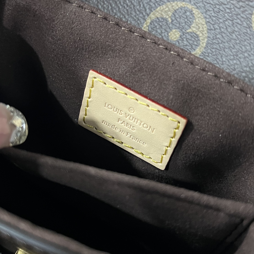 LV-M81267-Messenger Bag