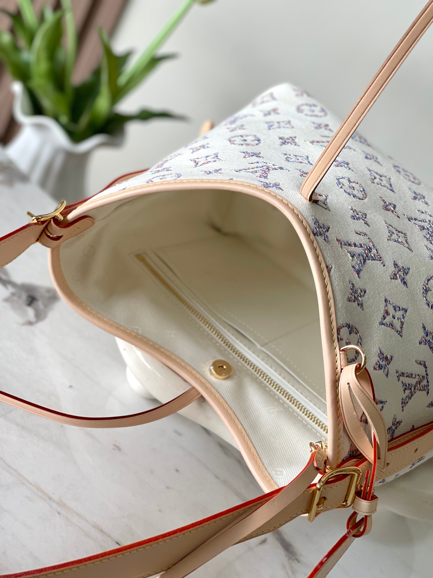 Louis Vuitton M24707 CarryAll PM Beige