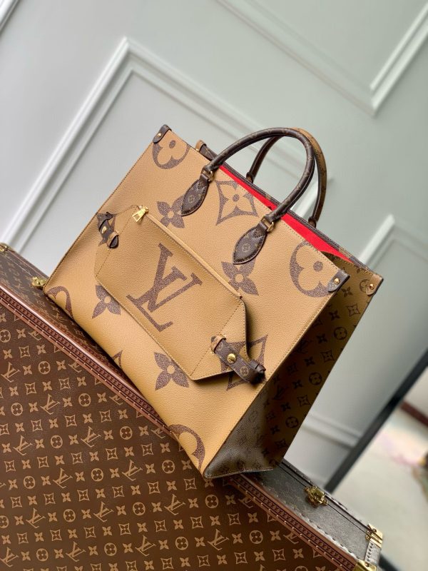 Louis Vuitton M46823 OnTheGo Voyage Monogram Reverse