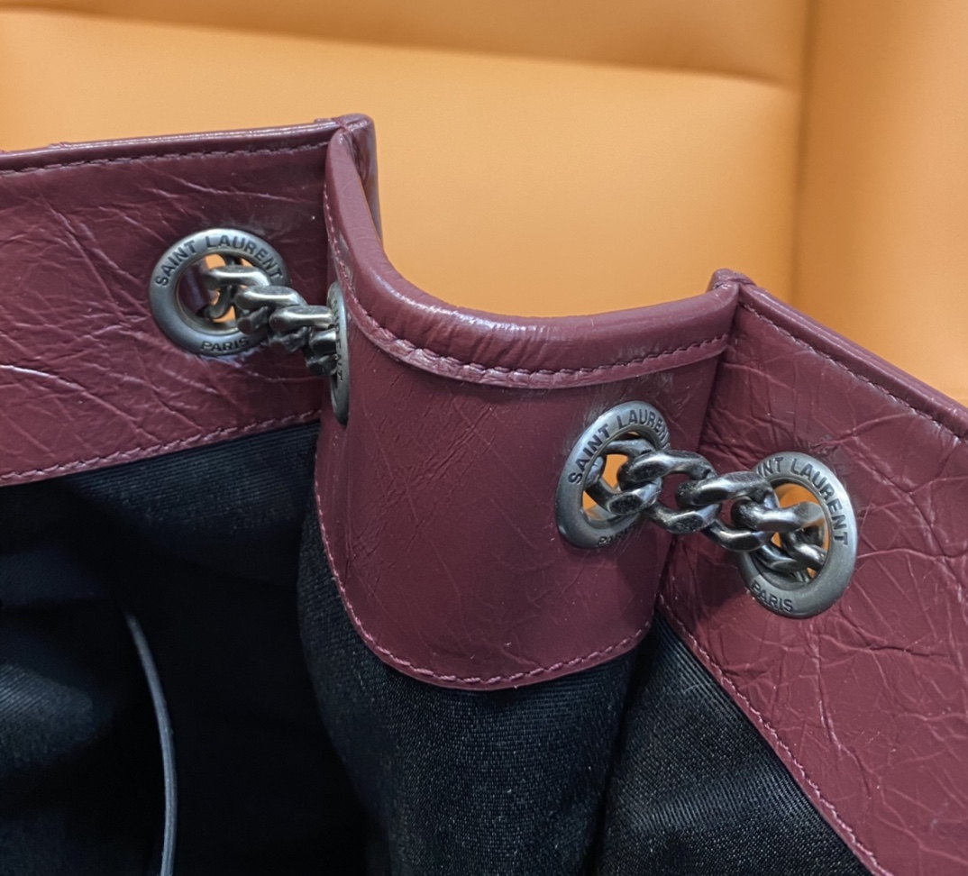 Saint Laurent Niki Medium Foldable Leather Tote