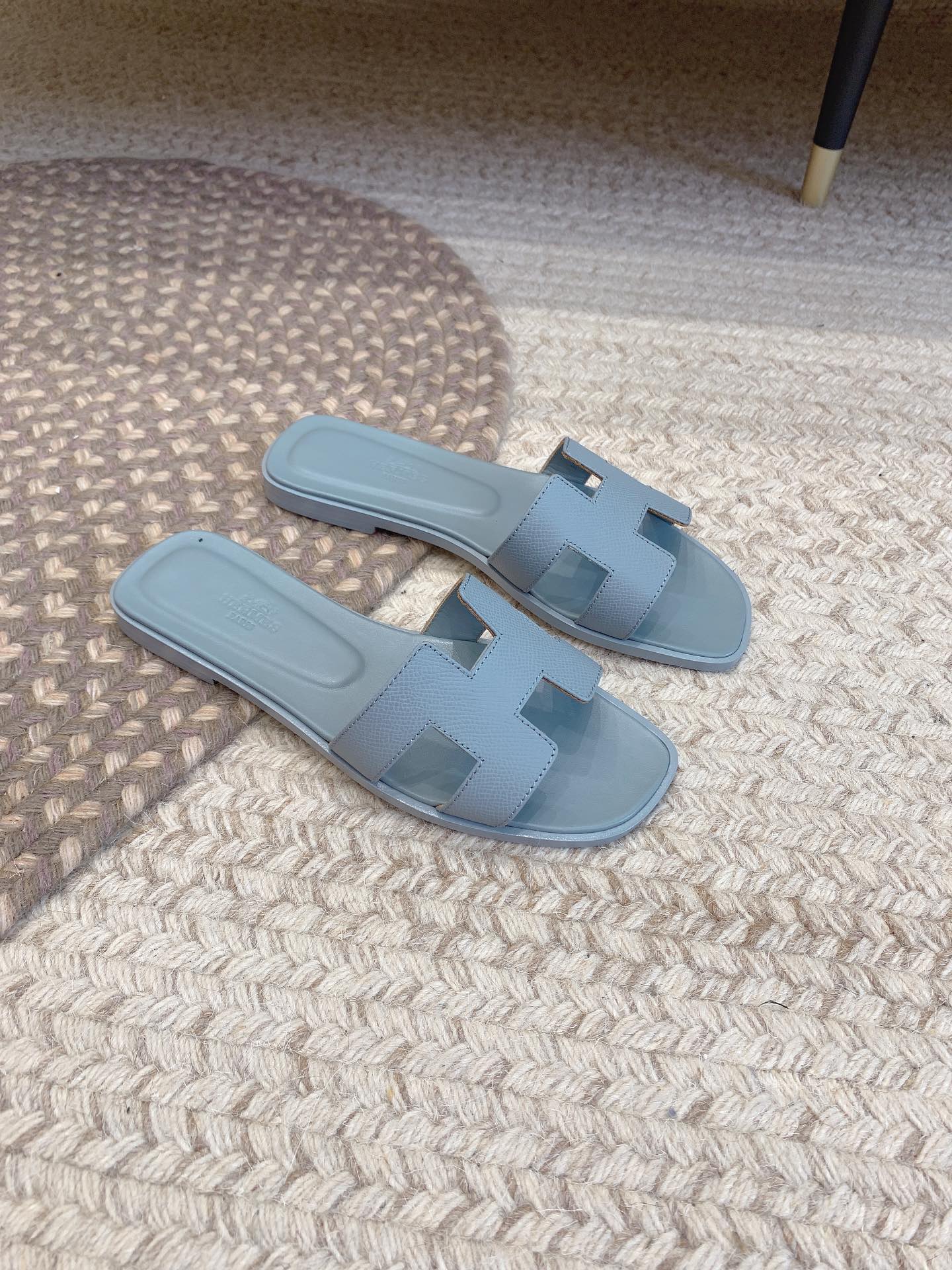 Hermès sandals