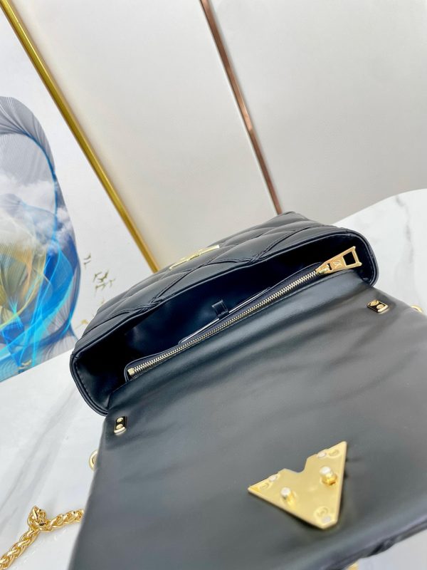 Louis Vuitton M22891 GO-14 MM Black