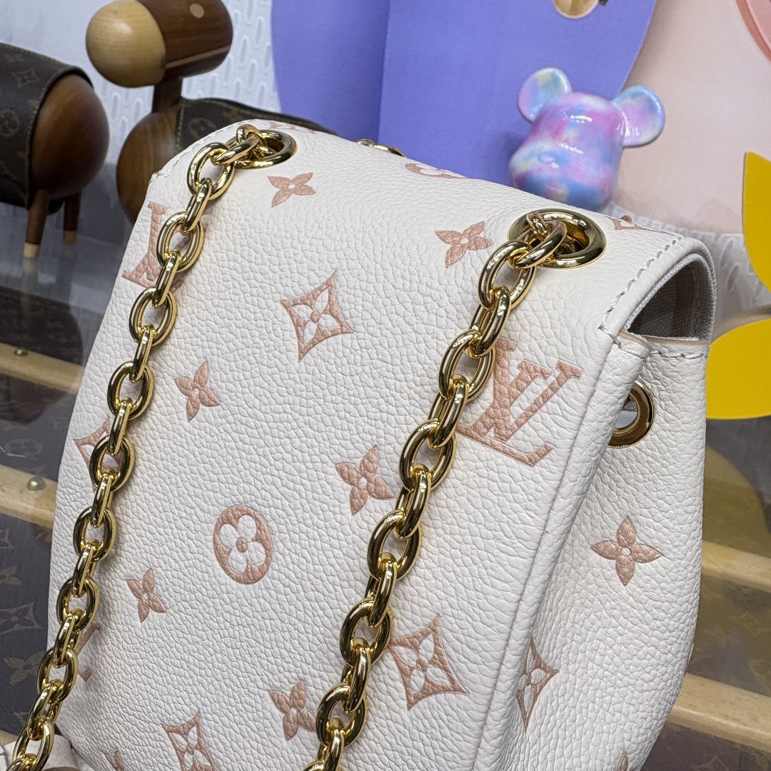 LV-M13656 Nano Noé Backpack