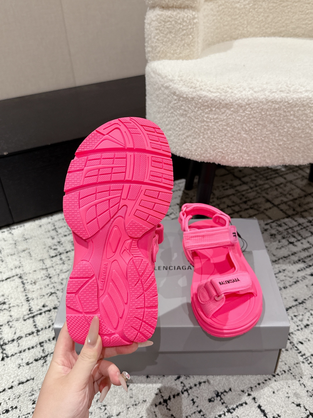 Balenciaga Tourist Series Unisex Velcro Sandals