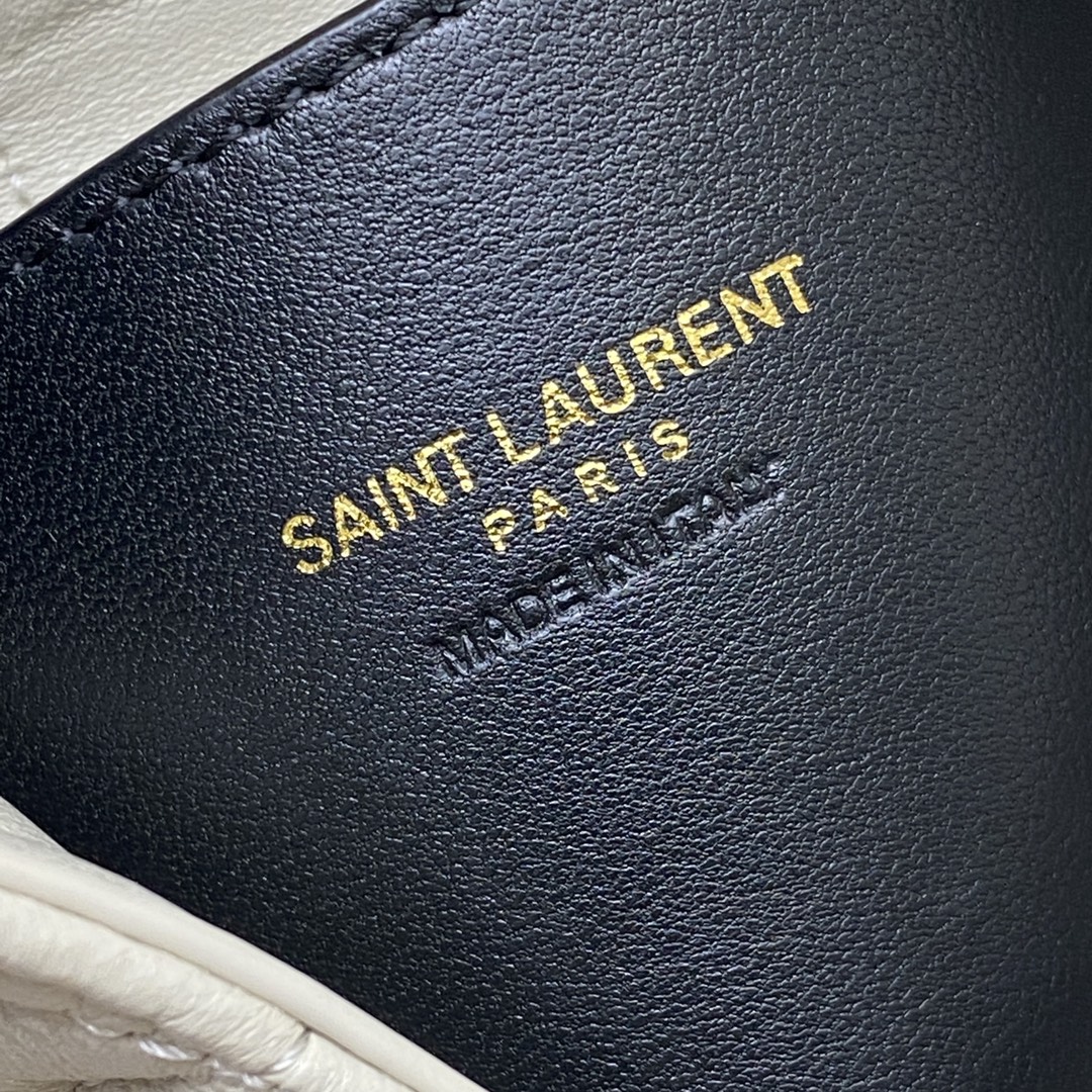 SADE hobo in lambskin-white