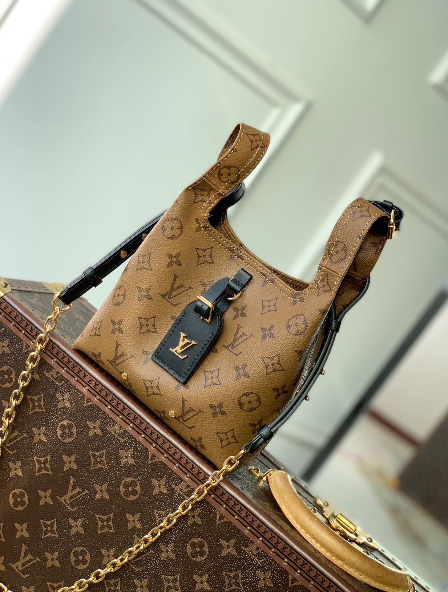 LV M46816 Atlantis BB