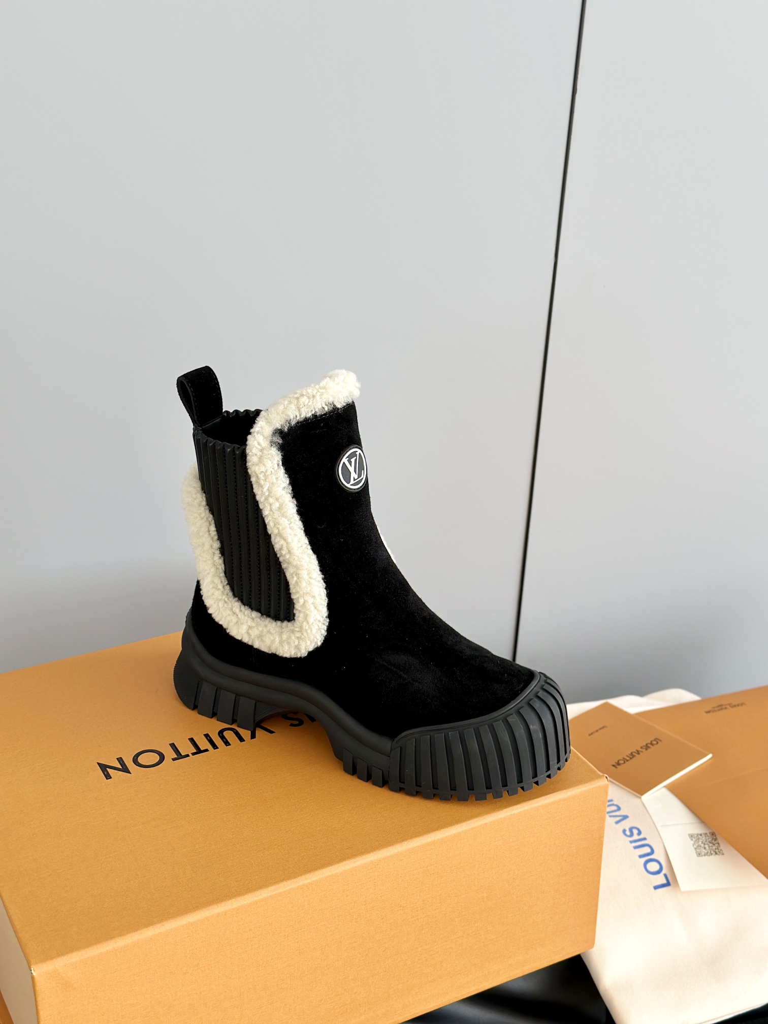 L House Ruby Chelsea Lamb ankle boots Doc Martens