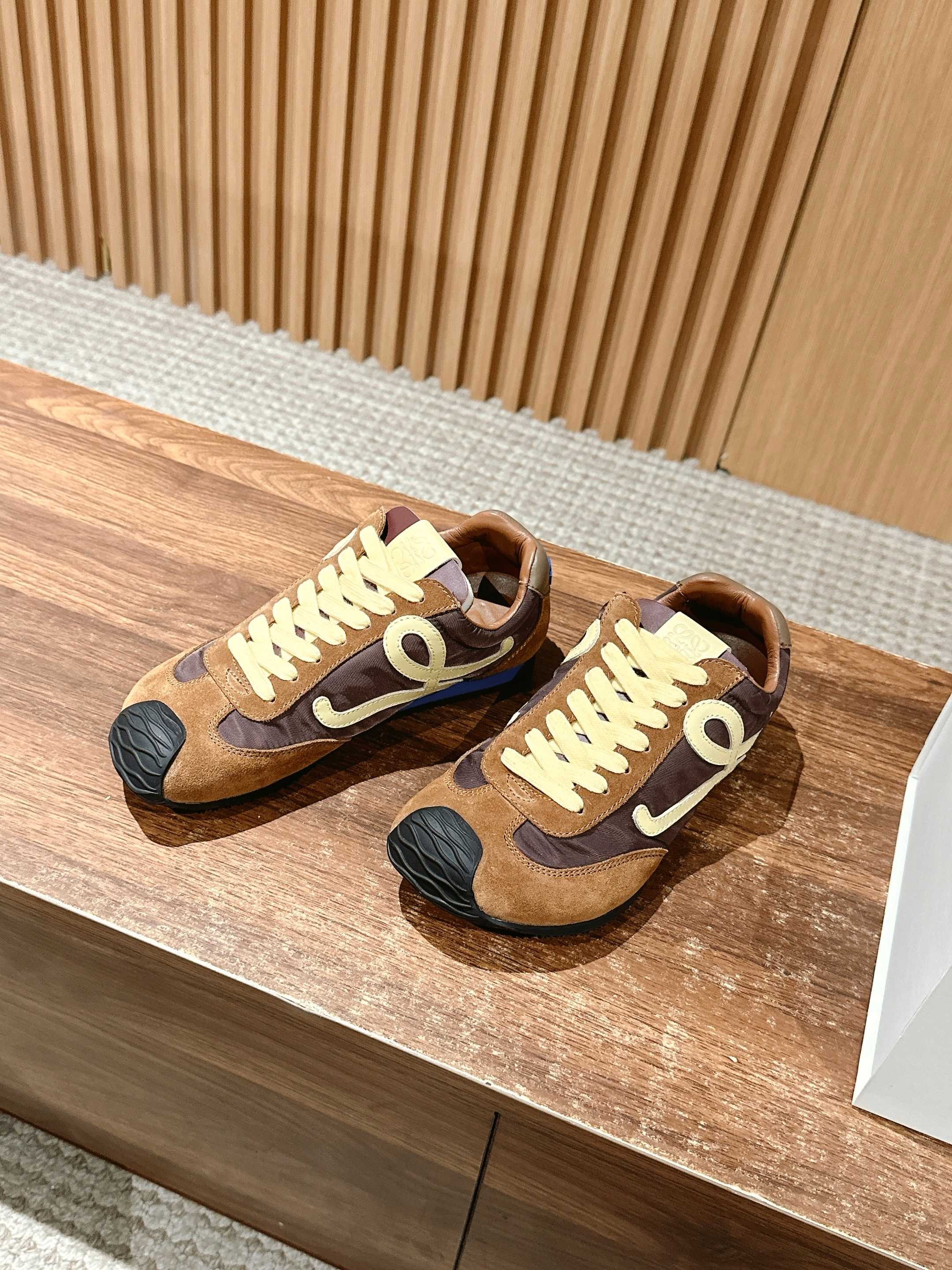 Loewe Ballet Runner 2.0 in nylon and calfskin - Brown/Yellow/Blue